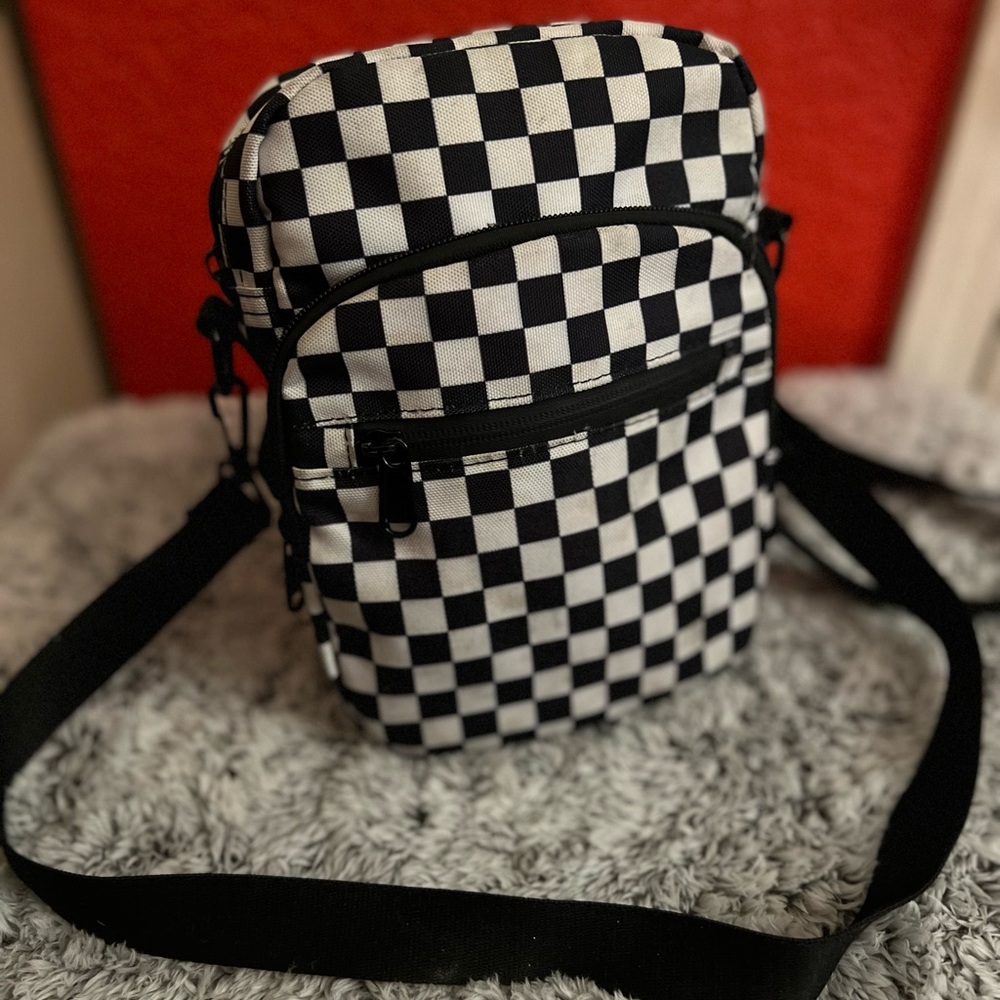 Sporty checkered crossbody bag